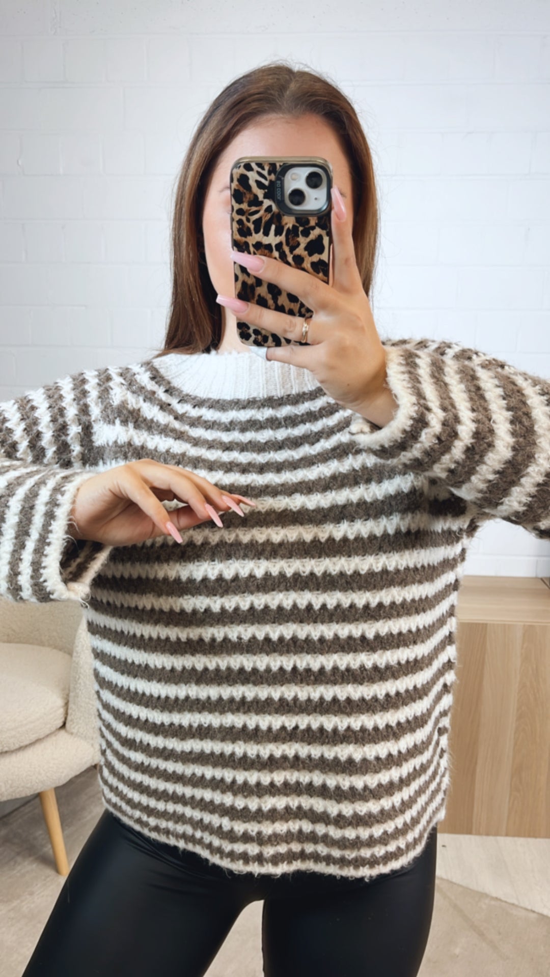 ausgefallener Strick Pullover mit Streifen / creme - braun meliert Art. 12632