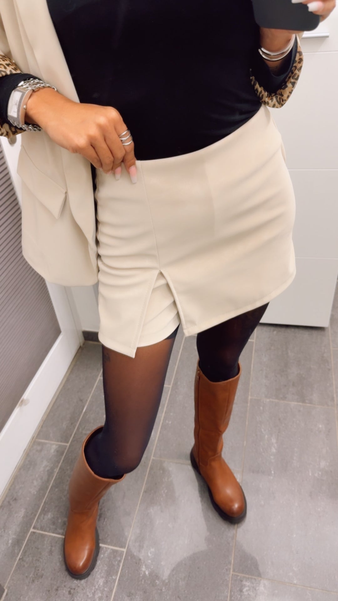 SMOKE LEDEROPTIK Hosenrock , Schimmeroptik / creme - beige Art. 12678