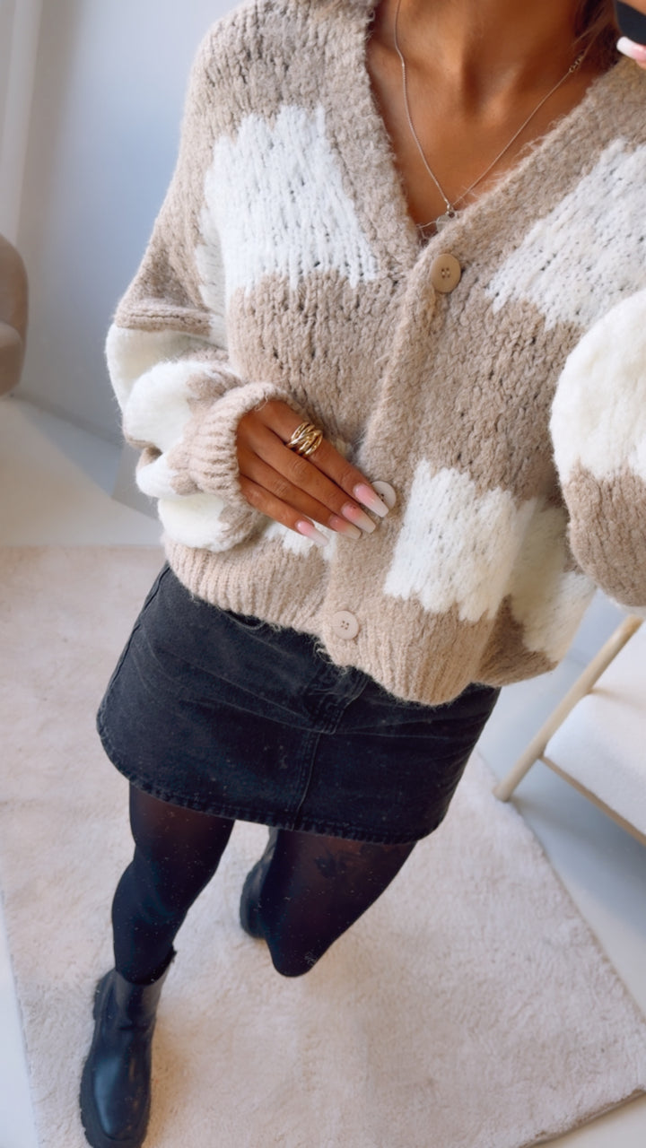 zweifarbiger, kurzer Strick Cardigan, Knöpfe / beige - wollweiss Art. 12777 KHX