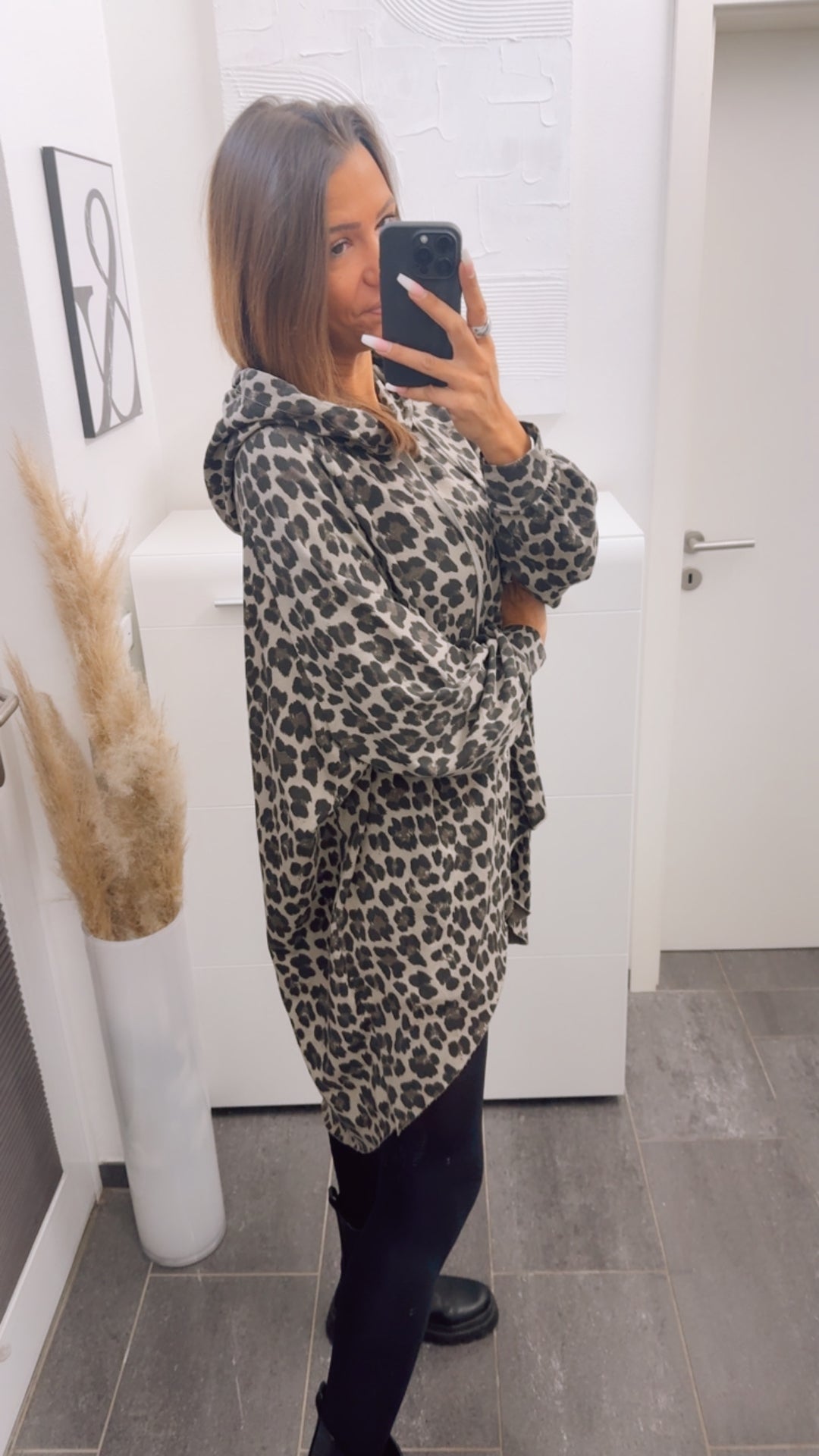 LEO Vokuhila Hoodie / taupe  - schwarz - dunkel braun Art. 12754