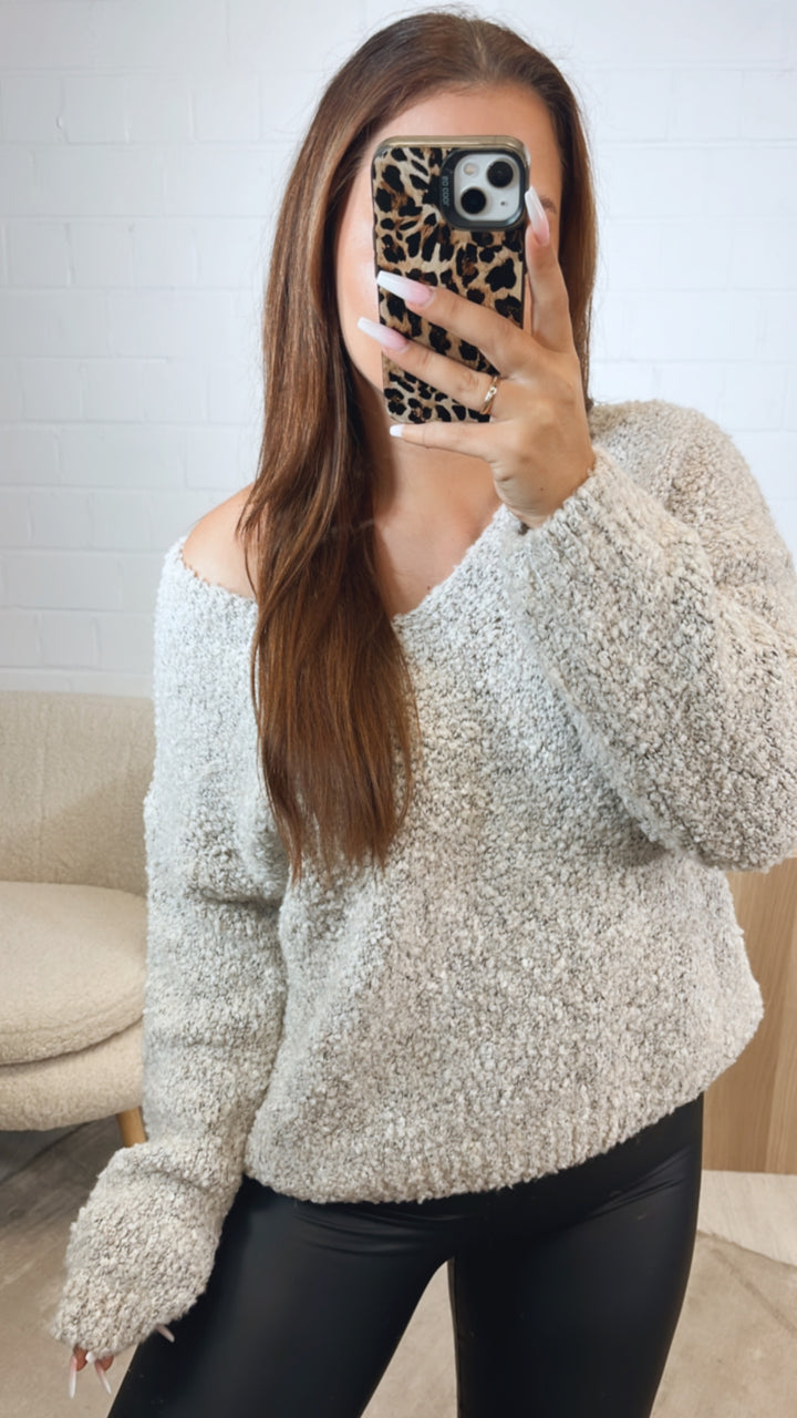 TEDDY kürzerer Pullover mit V-Ausschnitt / beige - grau meliert Art. 5248