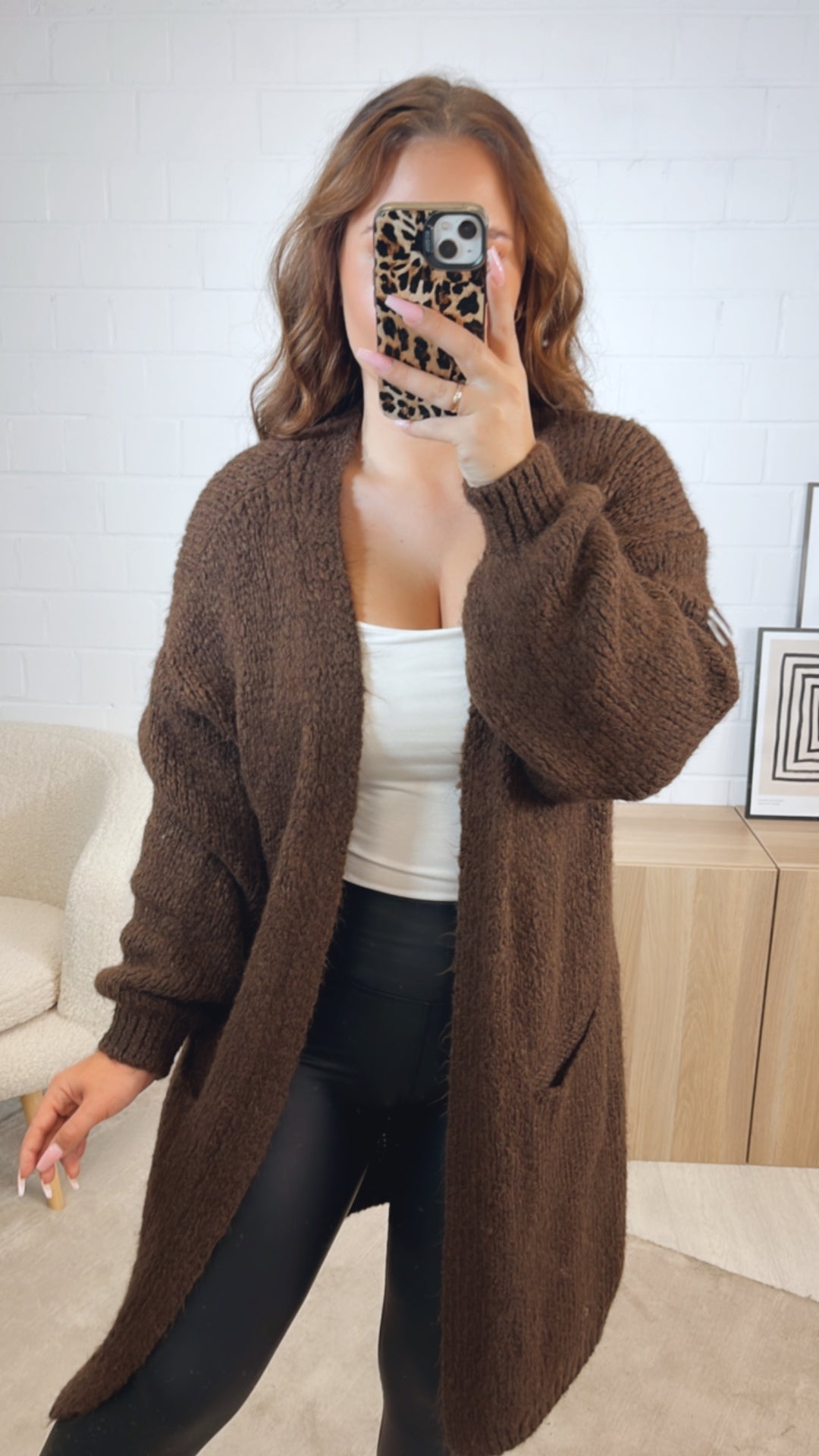weicher, langer Strick Cardigan " can do this ", smiley / dunkel braun - gelb Art. 12562