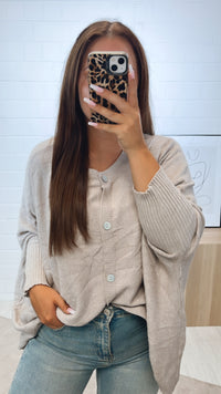 Cardigan / Pullover - ultra weicher mit Fledermausärmeln / beige Art. 11163