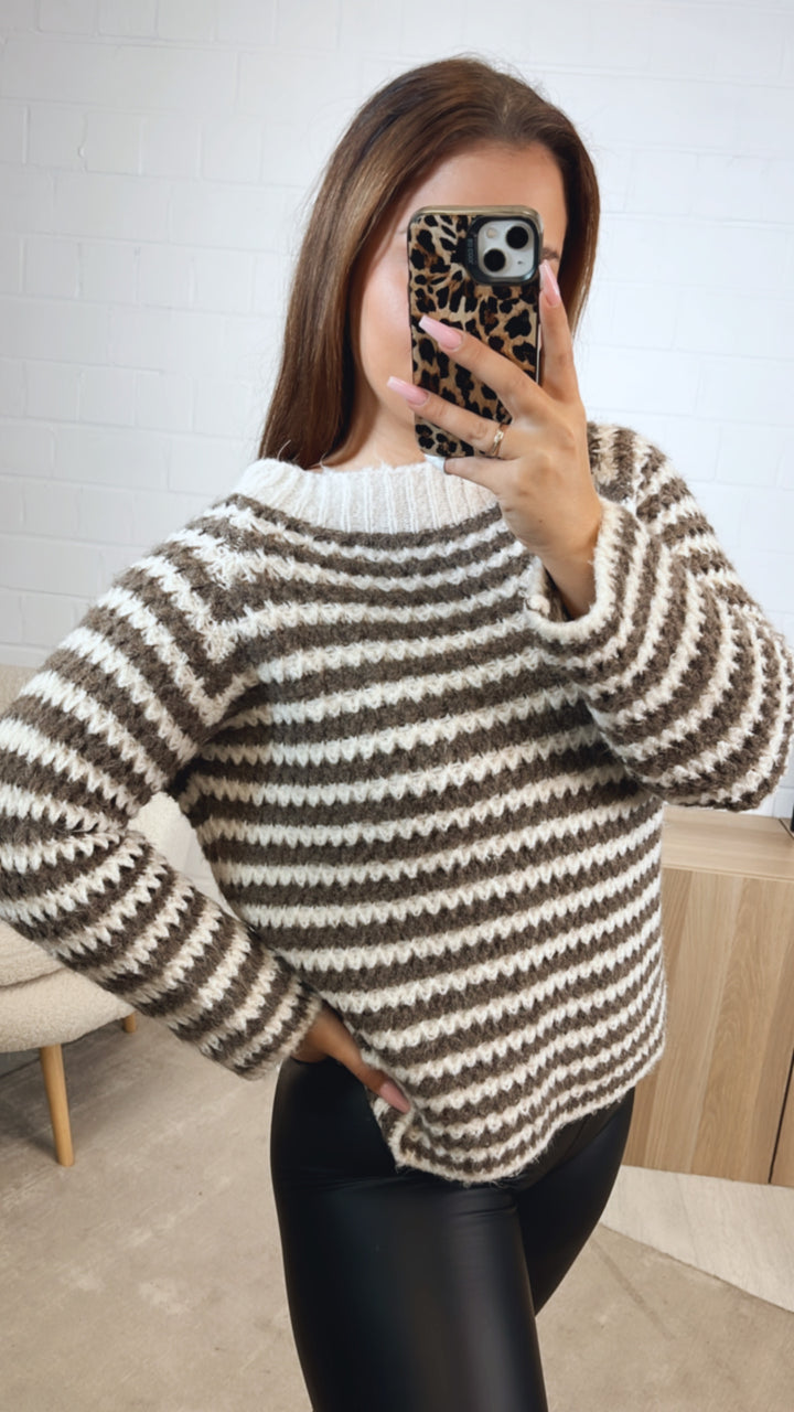 ausgefallener Strick Pullover mit Streifen / creme - braun meliert Art. 12632