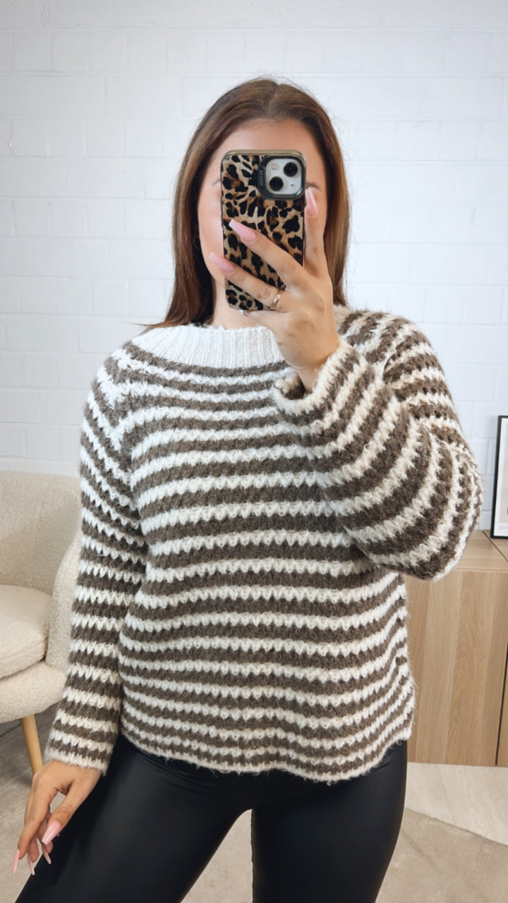 ausgefallener Strick Pullover mit Streifen / creme - braun meliert Art. 12632