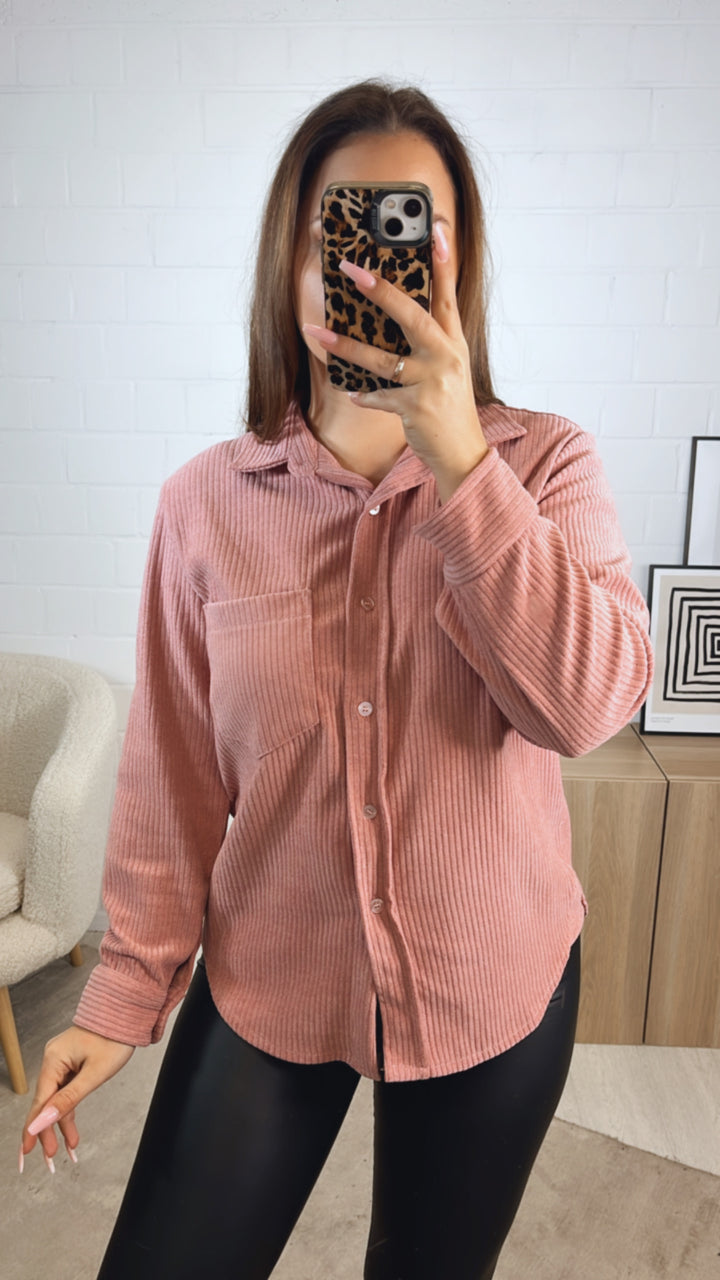 Bluse im Cord Look mit Brusttasche / beere Art. 12711