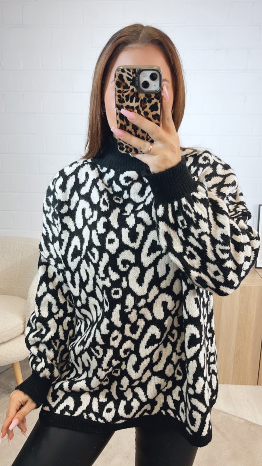 LEO Strick Pullover mit Stehkragen / schwarz - weiss Art. 12630