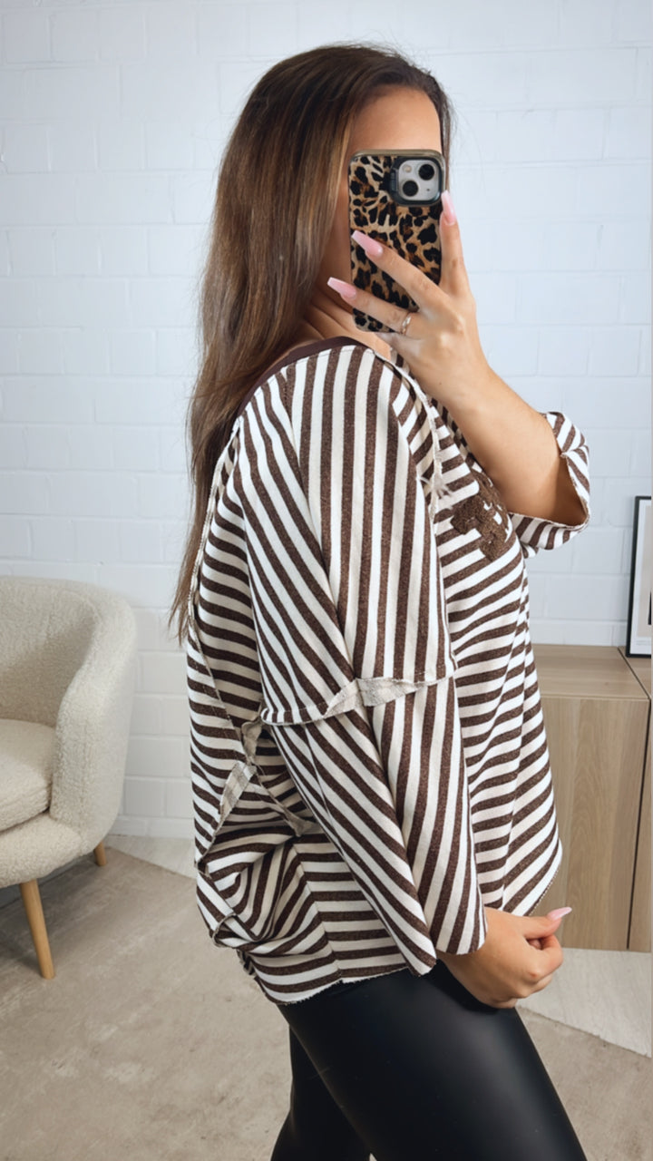 ultra oversize, gestreifter " Namaste " Pullover / weiss - schoko braun Art. 12713