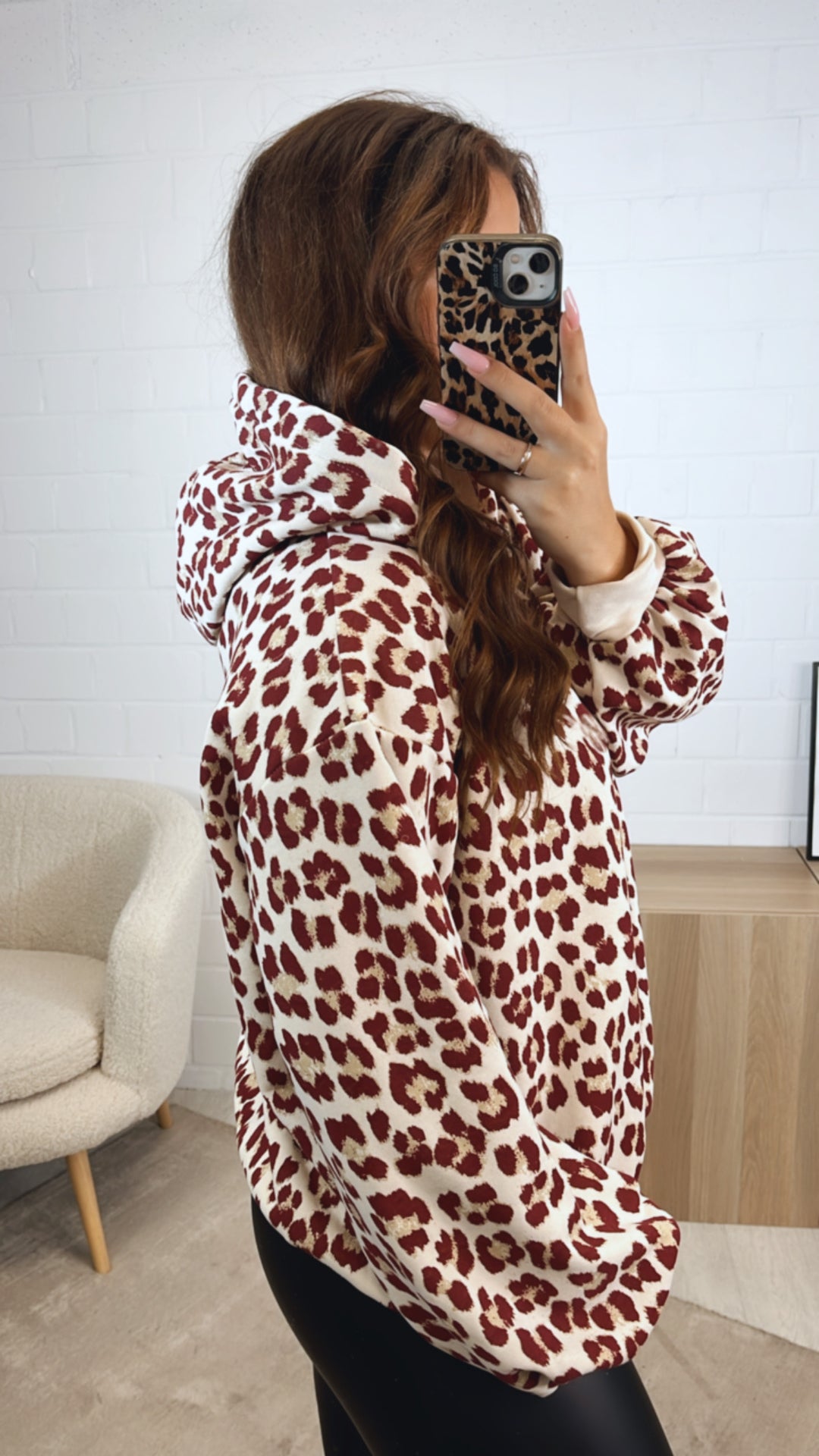 LEO Hoodie mit Kapuze / weiss - Camel - rot Art. 12472