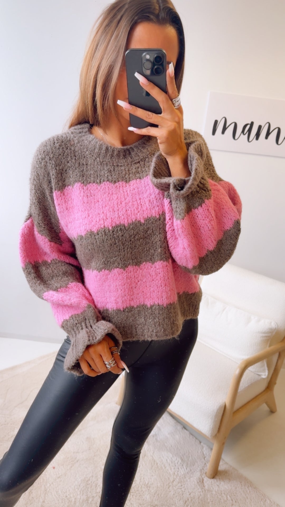 STREIFEN schlichter Strick Pullover mit abgesetztem Ausschnitt, Volantärmel / braun meliert - pink Art. 12699