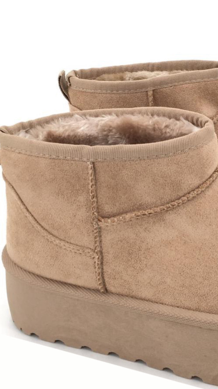 gefütterte Plateau Boots "LS-768" / light taupe Art. 12352