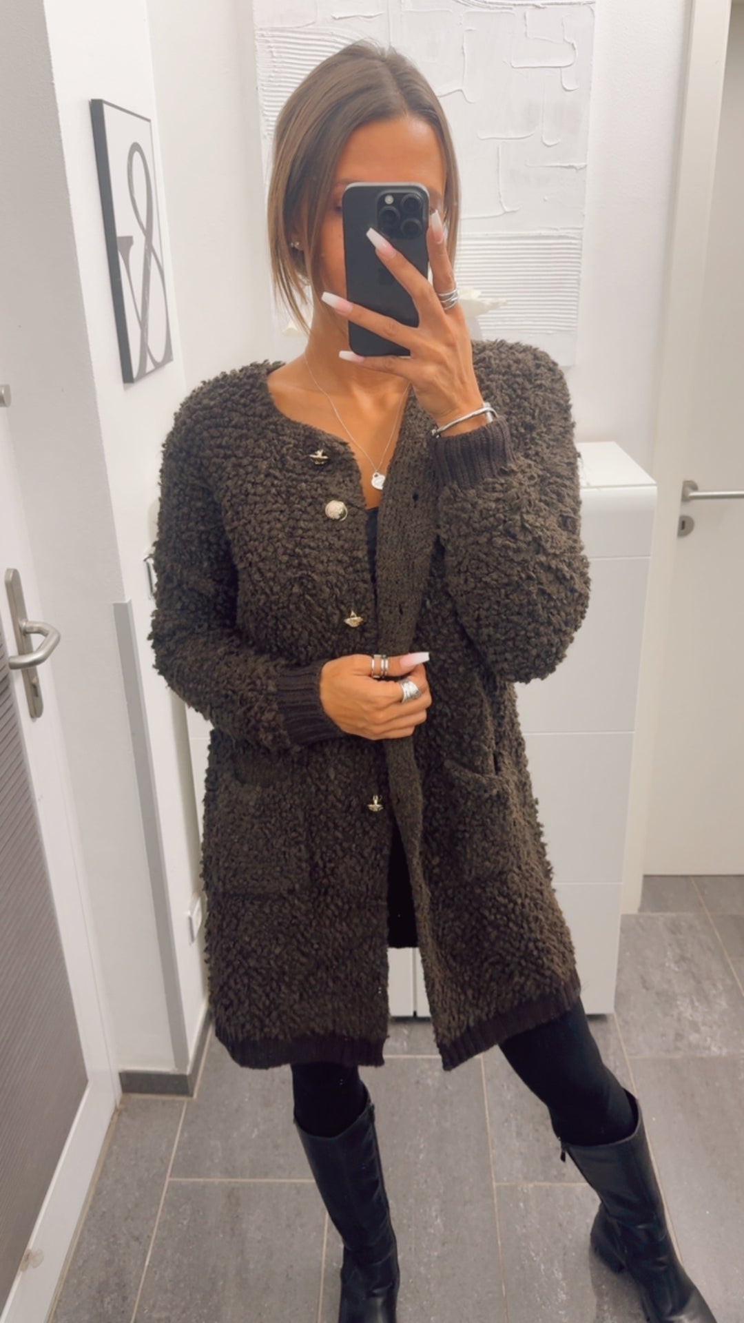 TEDDY langer Cardigan mit gold - silbernen Knöpfen, Taschen / dunkel braun Art. 12642