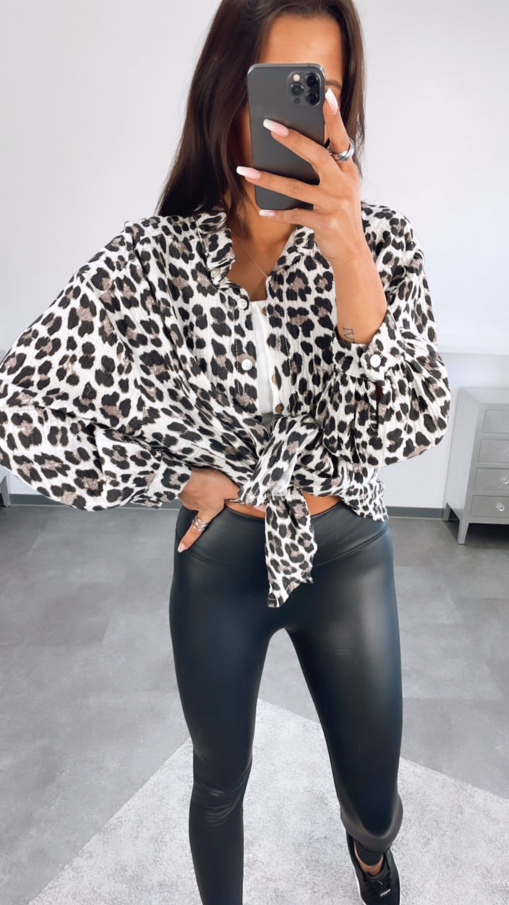 KURZE Oversize Musselin Bluse / Leo creme- beige Art. 2279