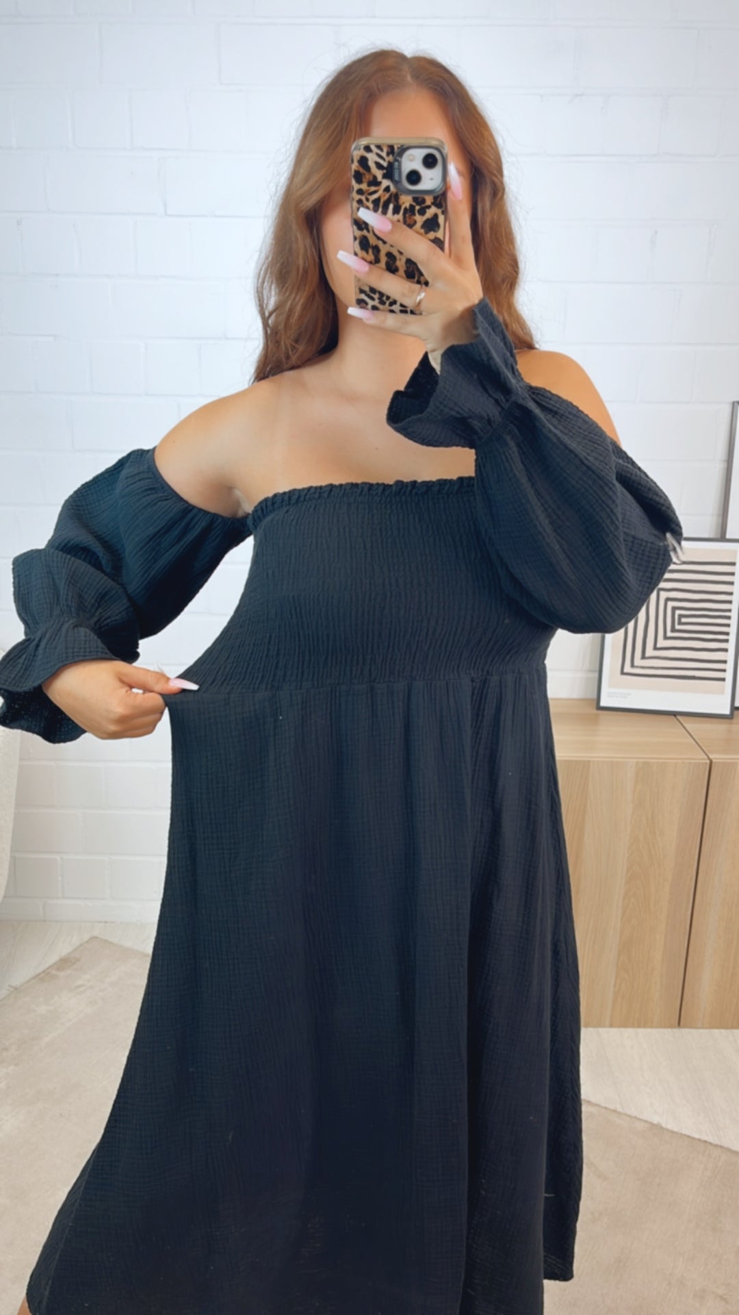 (Midi-) off - shoulder Musselin Kleid / schwarz Art. 10862
