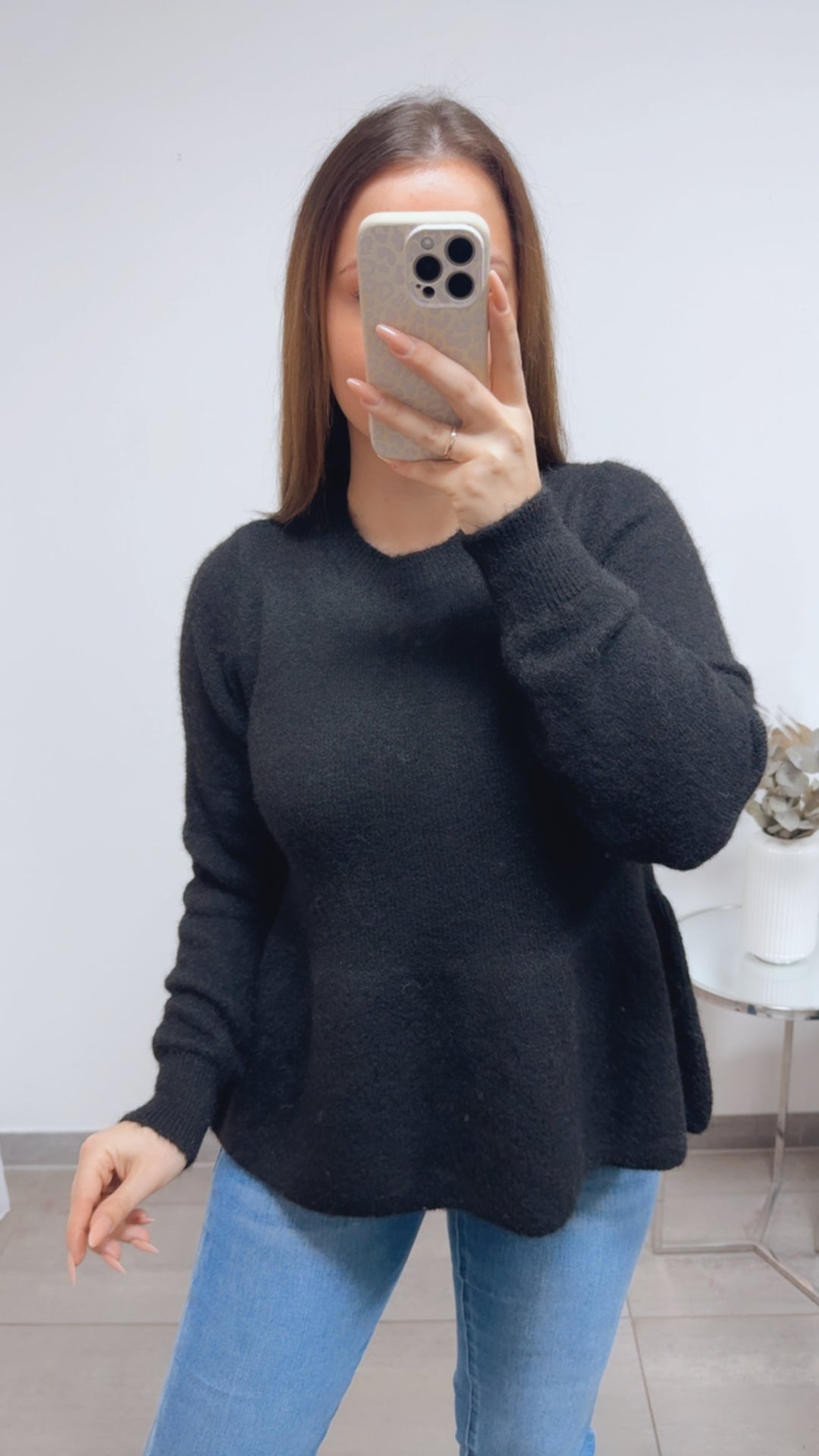 Pullover mit Schößchen / schwarz Art. 13805