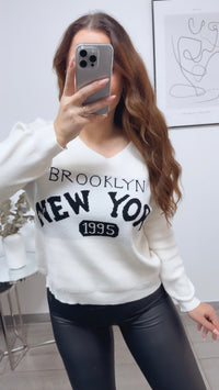 weicher Strick Pullover " New York " / creme weiss - schwarz Art. 13142