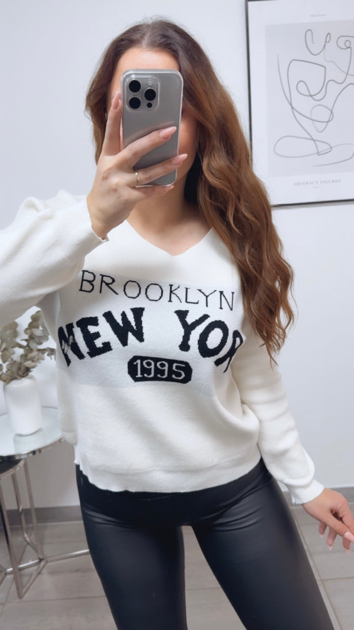 weicher Strick Pullover " New York " / creme weiss - schwarz Art. 13142
