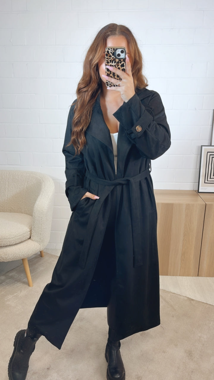 VELOURS langer Trenchcoat Mantel zum SCHNÜREN / schwarz Art. 12608