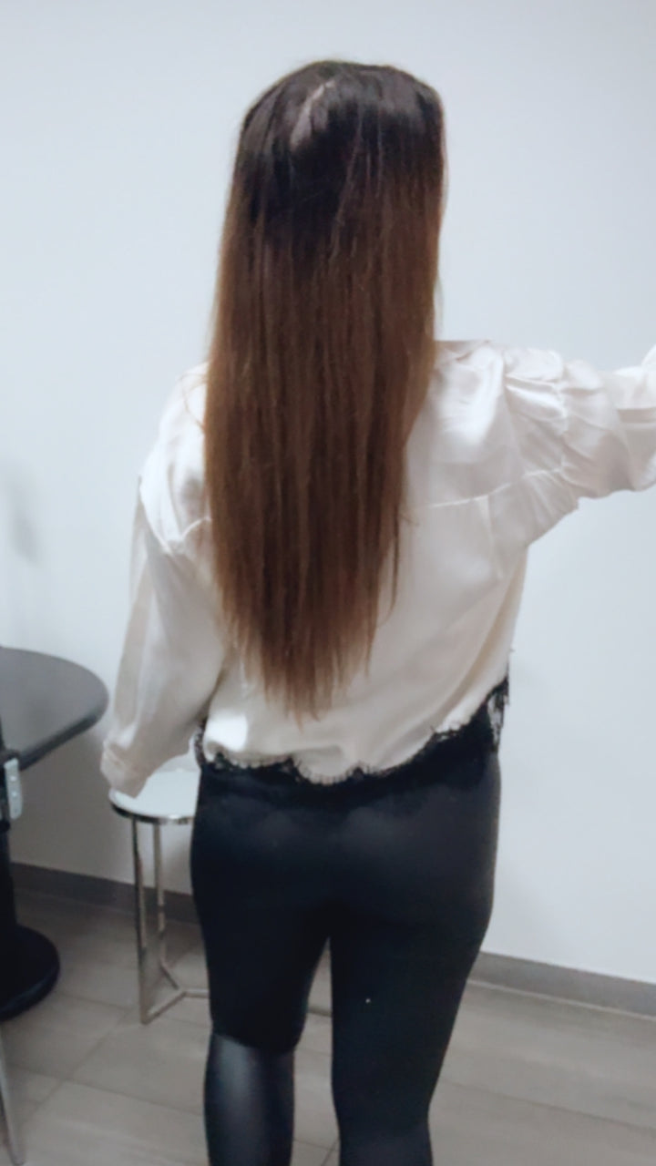 Satin Bluse mit Spitze / creme - schwarz Art. 13692