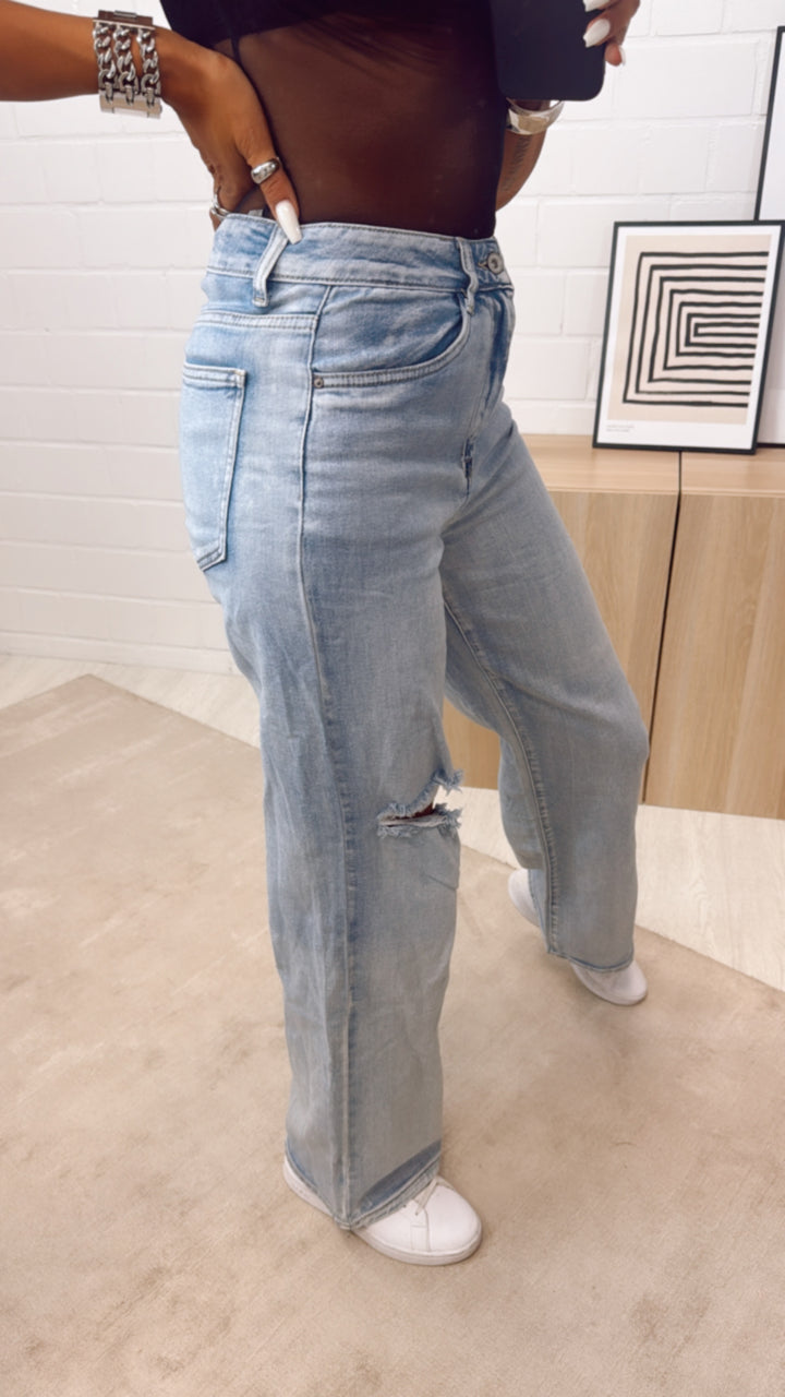 Jeans Hose " NS027 ", weites Bein, ultra Cut Out / helle Waschung Art. 10801