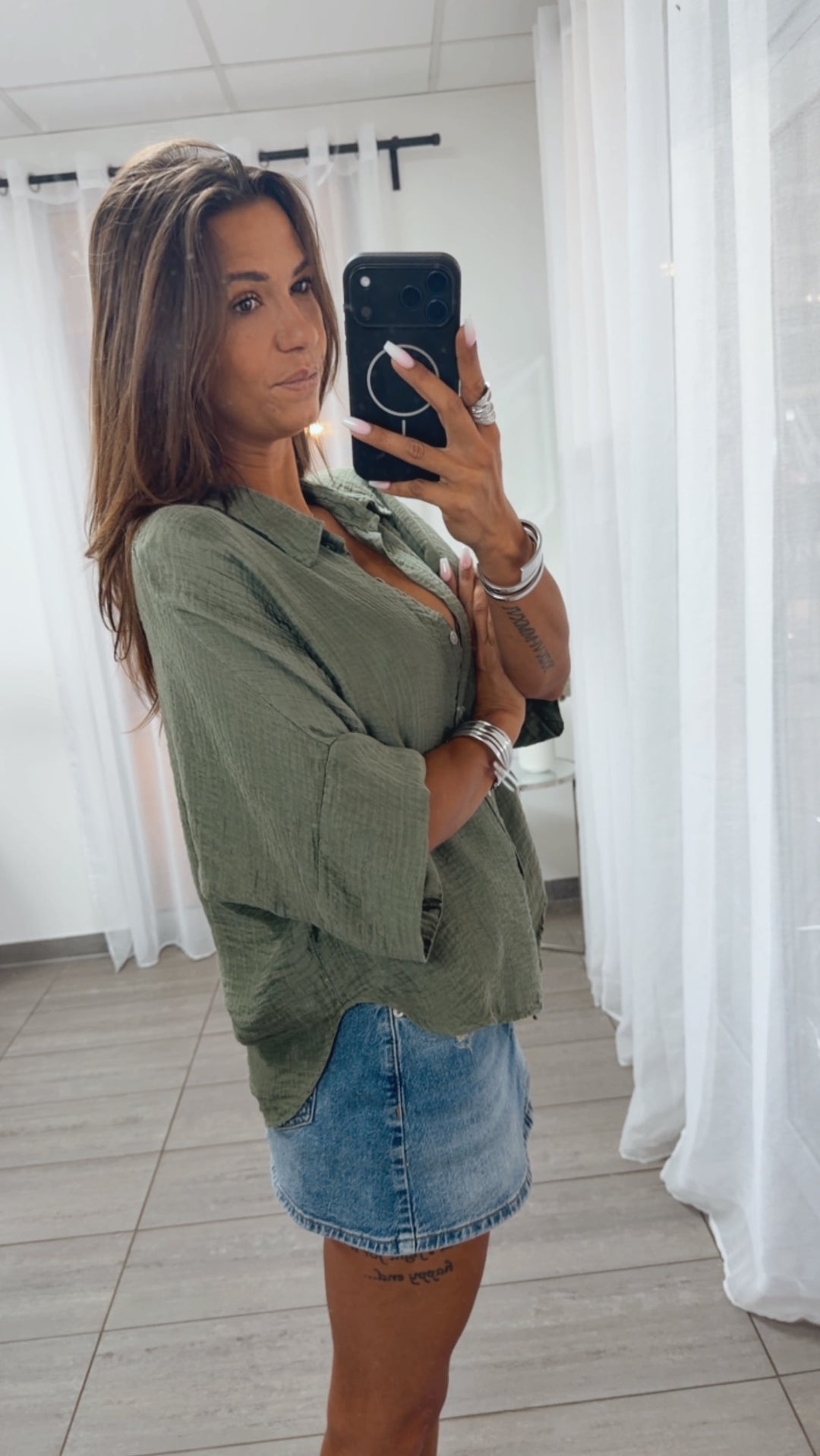 Lyocell - Viskose - Mix Bluse mit kurzen Armen / khaki Art. 15386