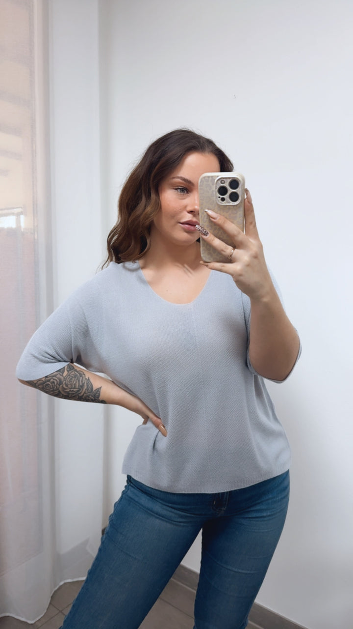 feines Strick Oberteil mit kurzen Armen / hell grau Art. 14290