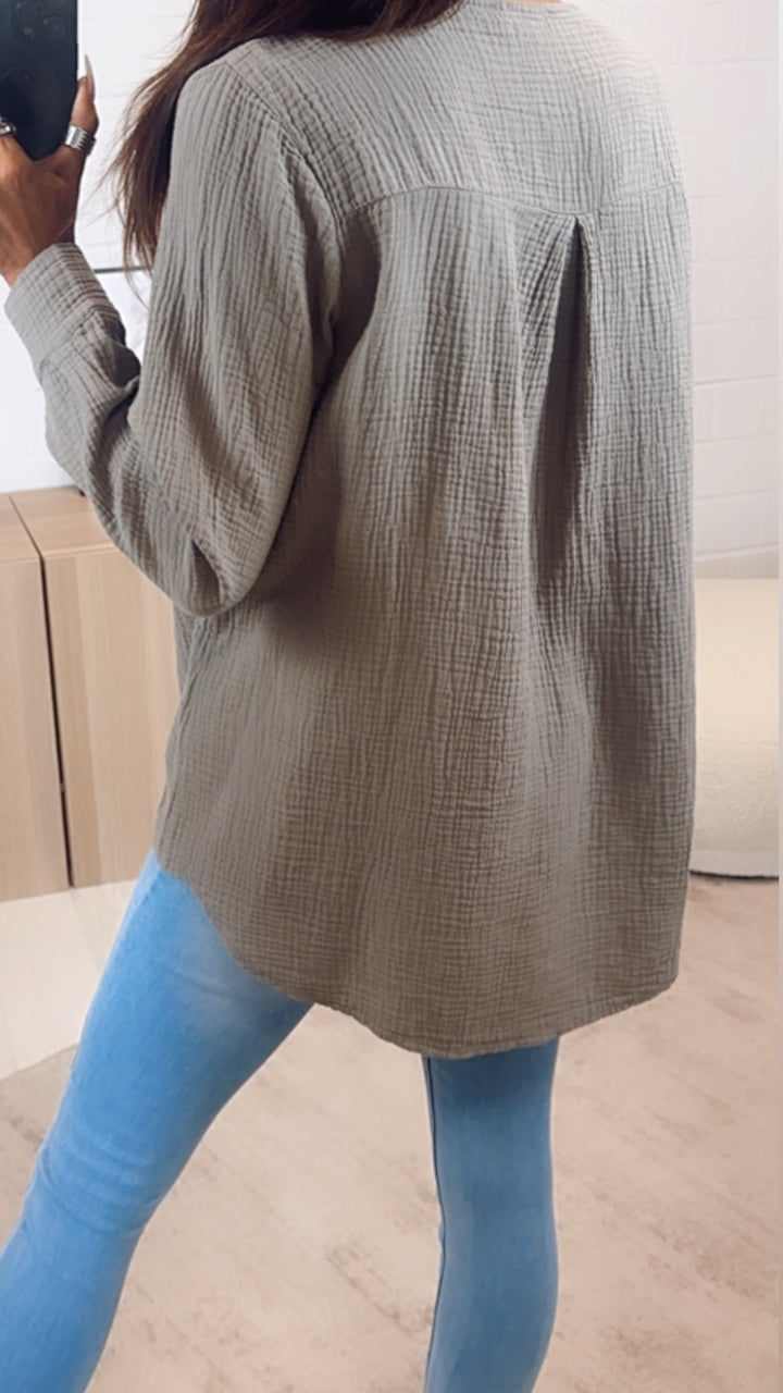 Musselin Bluse ohne Knöpfe / schlamm Art. 6863