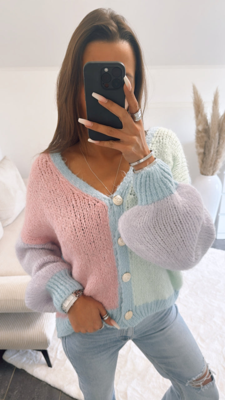 Cardigan im Bubblegum Look, gold - silberne Knöpfe / blau - rosa - mint - flieder Art. 9257
