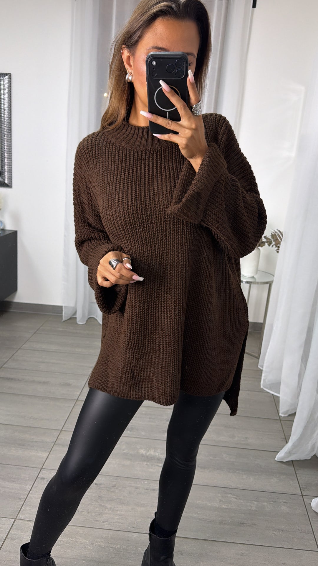 Stehkragen Oversize  Pullover mit Schlitz / schoko braun Art. 12411