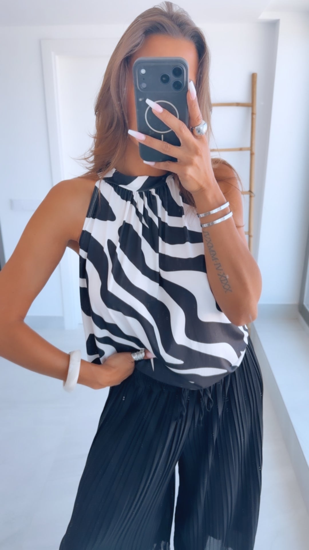 VORBESTELLUNG! ZEBRA ärmelloses Top / schwarz - creme Art. 15209