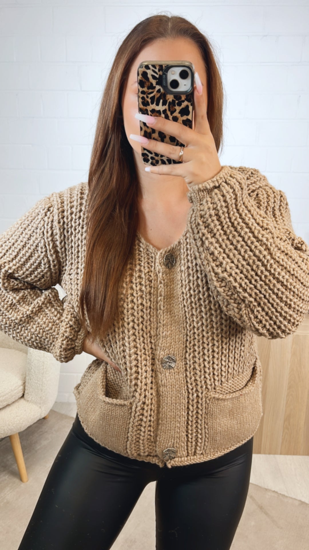 grober, kurzer Strick Cardigan, große Knöpfe, Taschen / camel Art. 12447