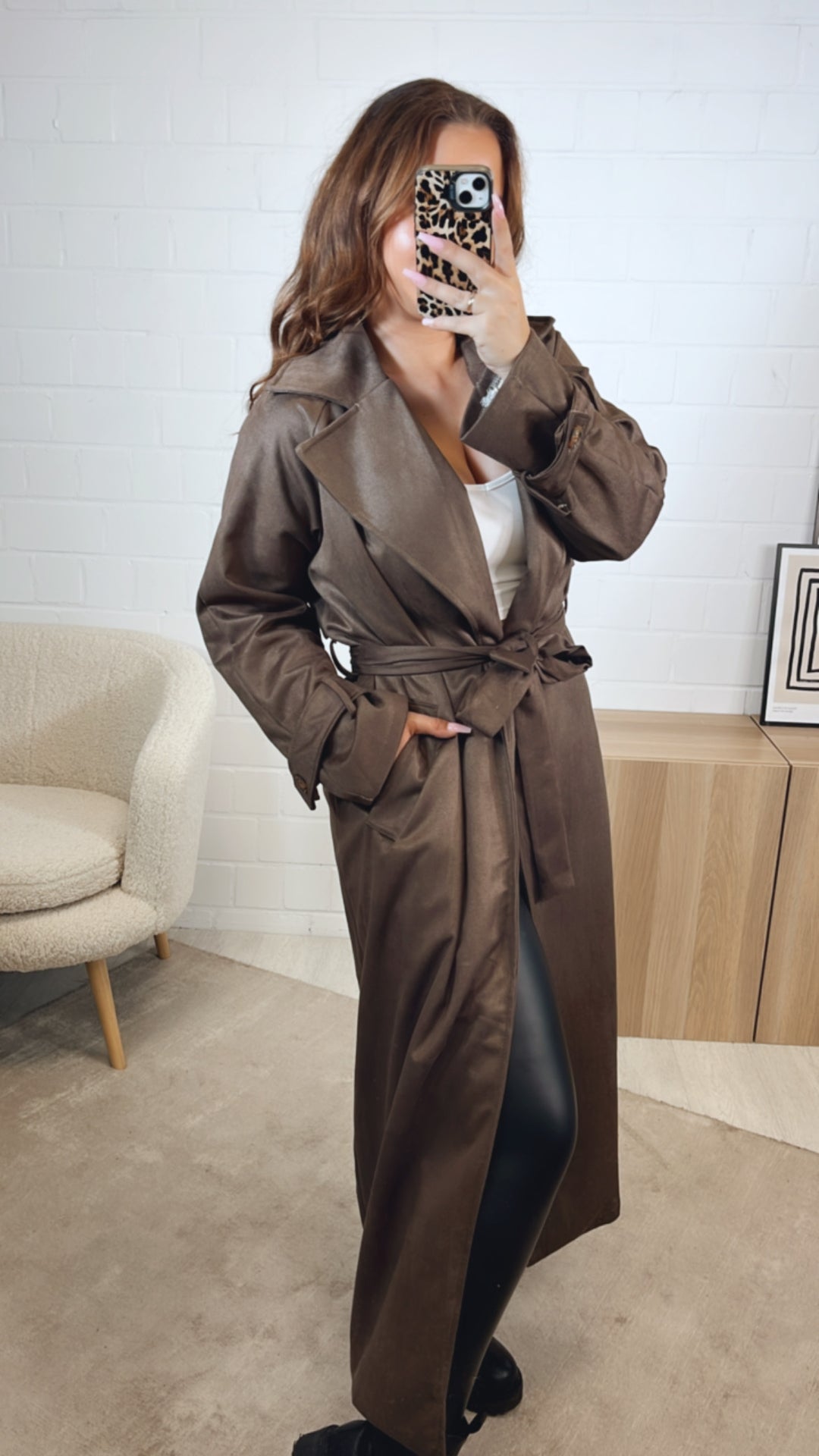 VELOURS langer Trenchcoat Mantel zum SCHNÜREN / braun Art. 12609