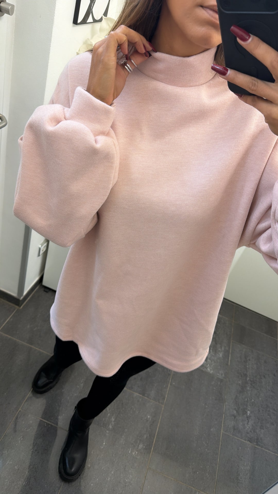 gefütterter oversize Pullover mit Stehkragen / rosa Art. 16528