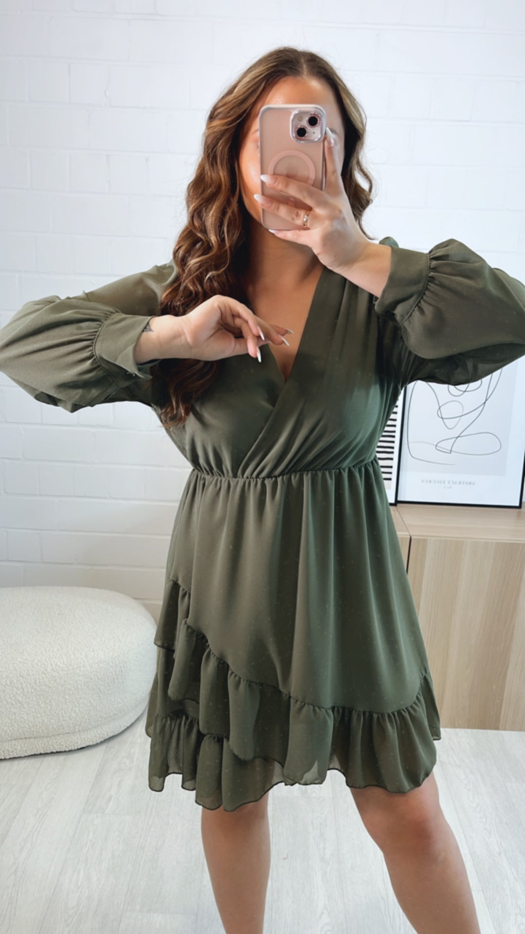 Chiffon Kleid in Wickeloptik / khaki Art. 9606