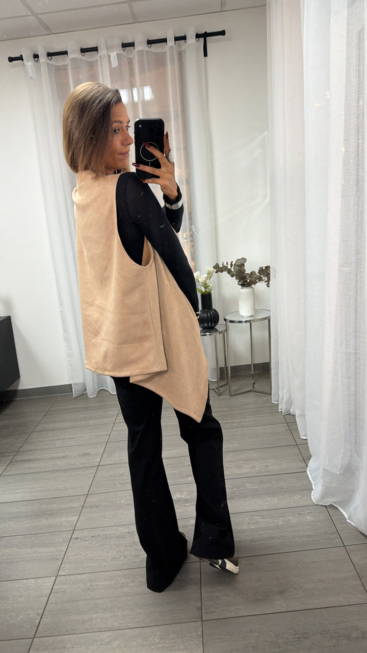 kürzere Velours Optik Weste im ausgefallenen Schnitt / beige Art. 61488