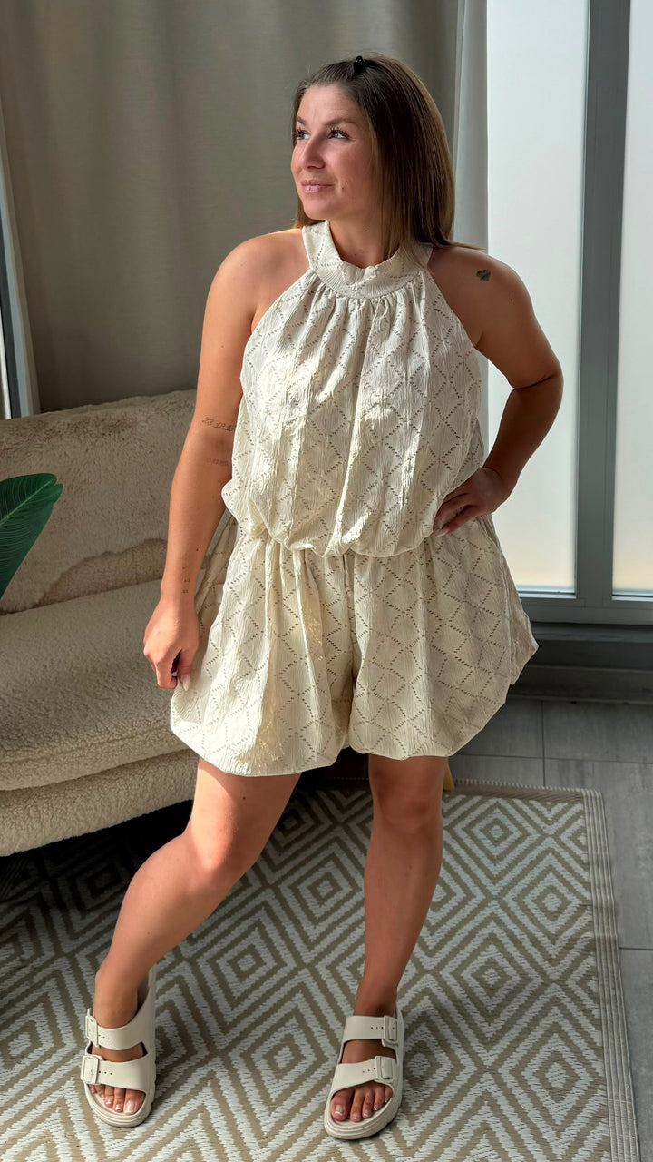 Jumpsuit “Boho Breeze” – Lochmuster / creme beige Art.16006