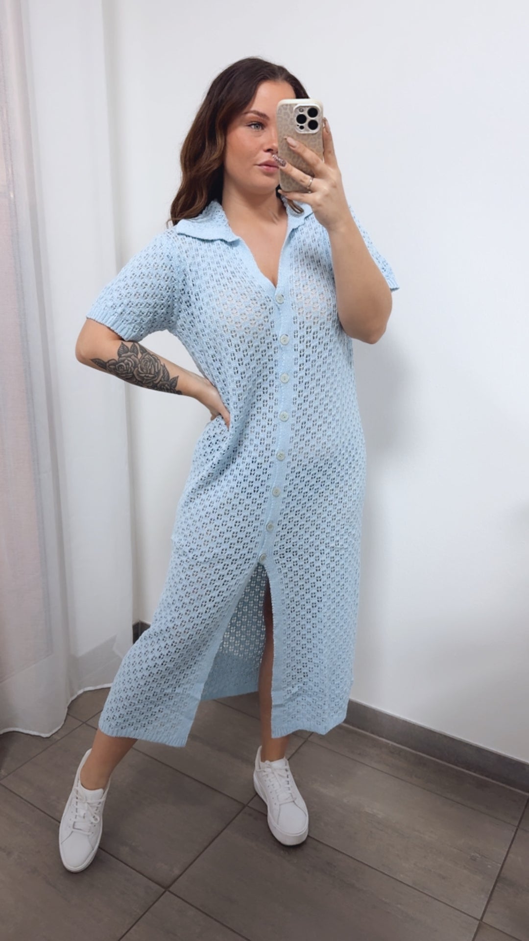 HOLIDAY (Maxi-) Kleid mit durchgehender Knopfleiste / hell blau Art. 14377
