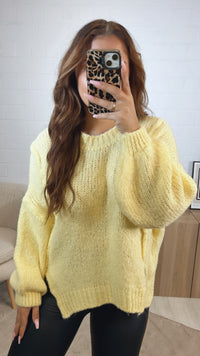 Strick Pullover, zweifacher Schlitz auf Vorderseite / soft gelb Art. 12508