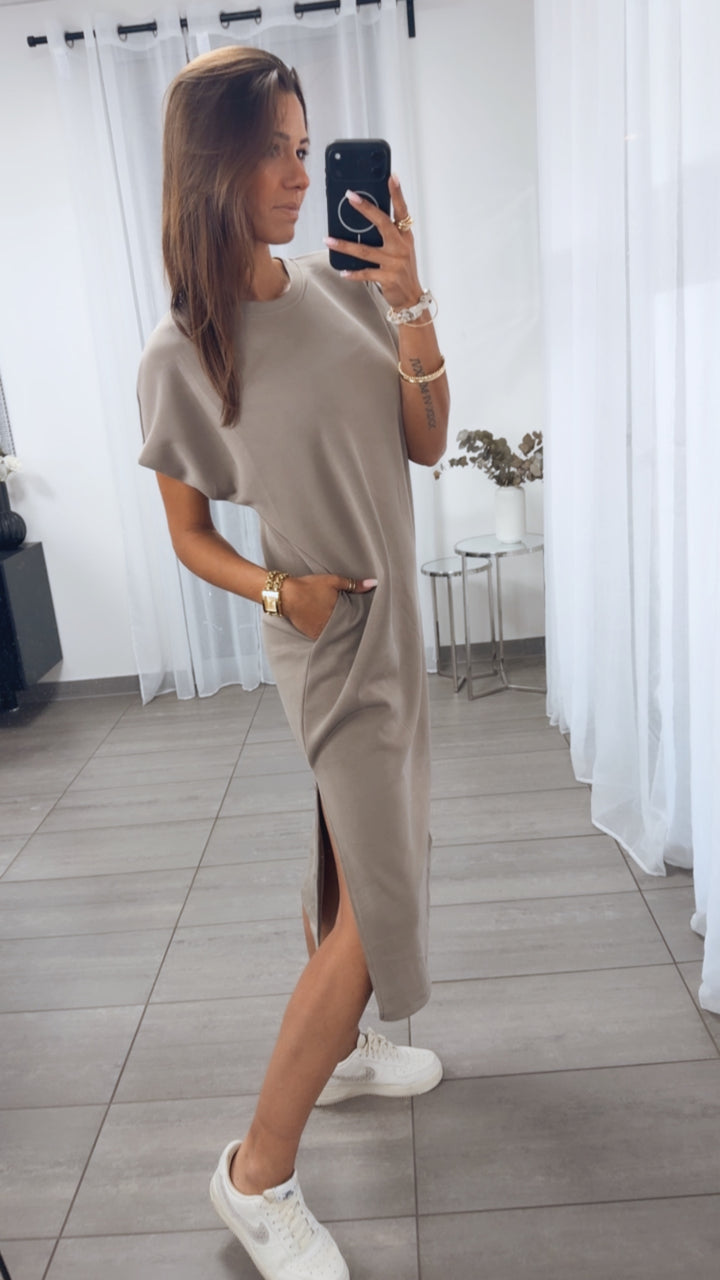 T Shirt Kleid Butterstoff mit seitlichen Taschen / taupe Art.14967