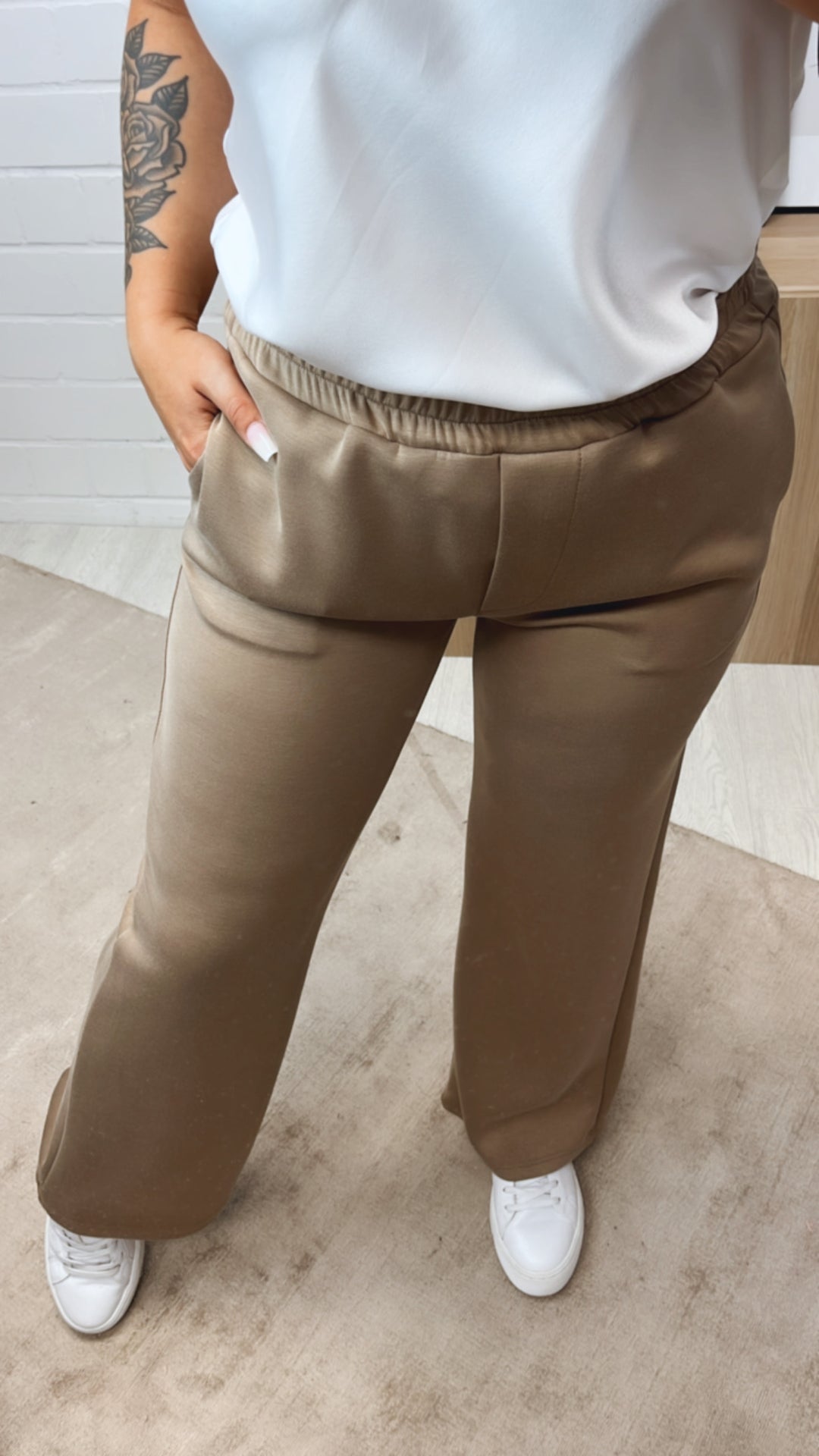 super elastische, lockere Hose / taupe - camel Art. 10770