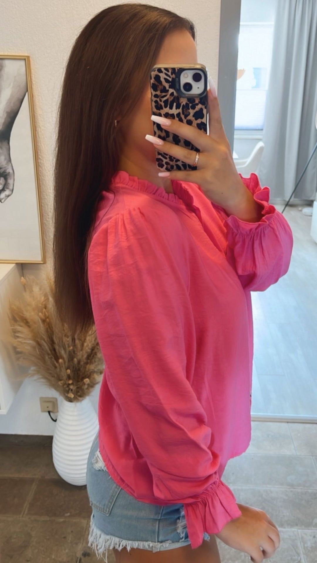 schmale Bluse mit Volant Ausschnitt / pink Art. 10788