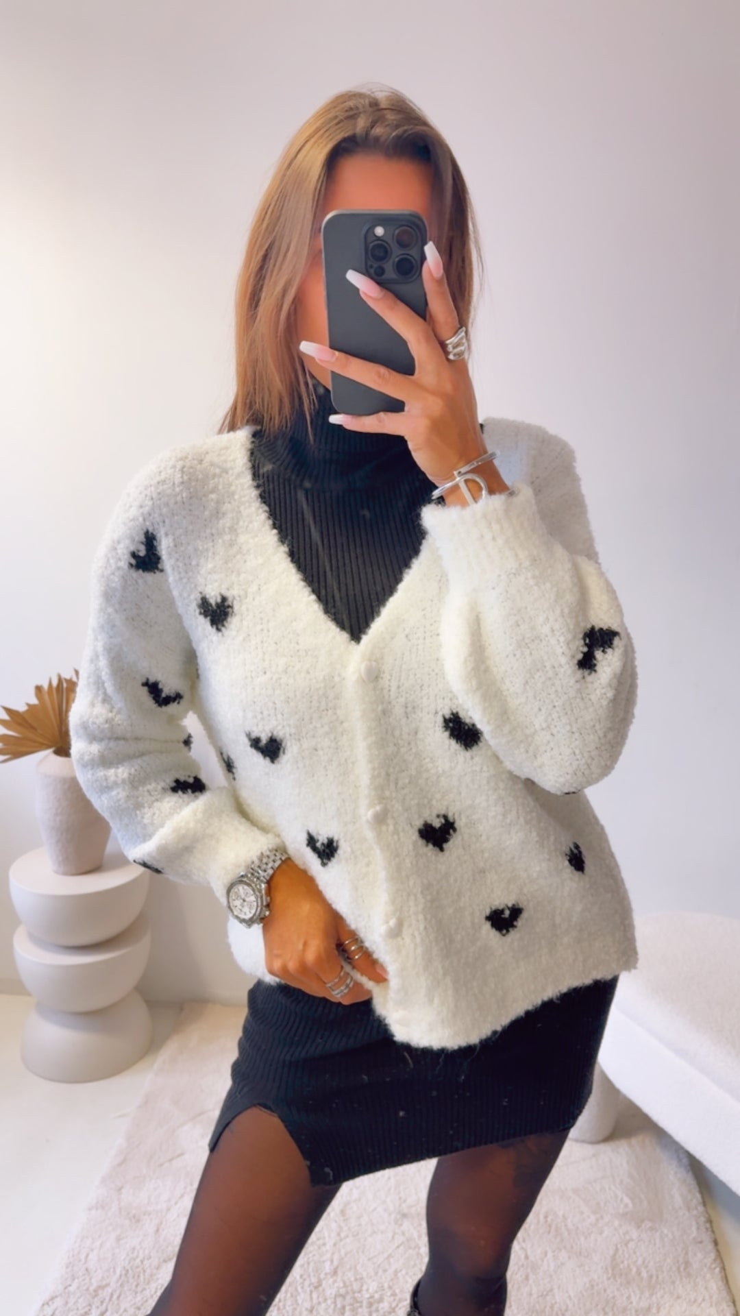 TEDDY HERZKNÖPFE Cardigan mit Herzen / weiss - schwarz Art. 13208