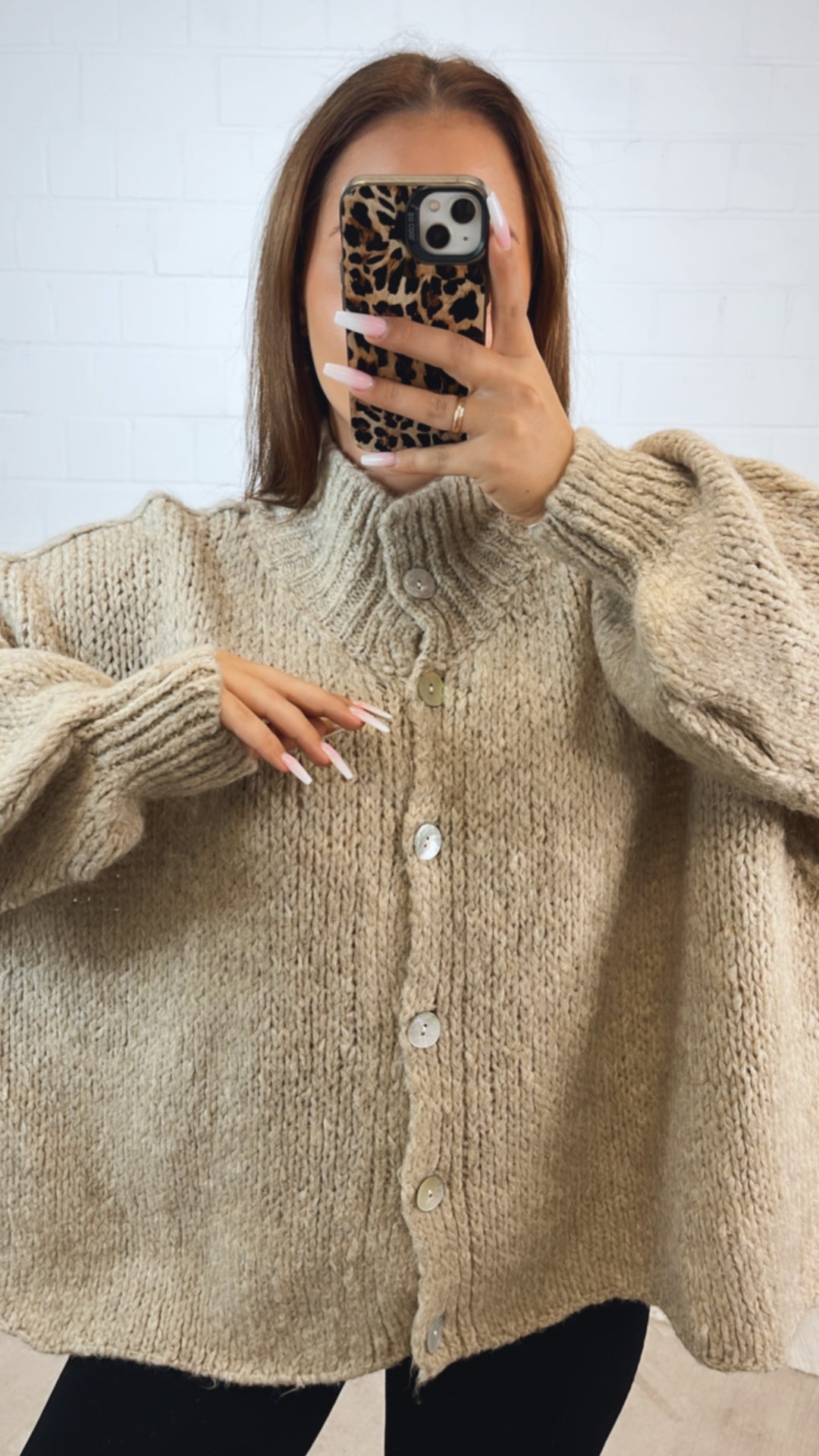 PERLMUTT KNÖPFE Kuschel Cardigan / beige Art. 12362