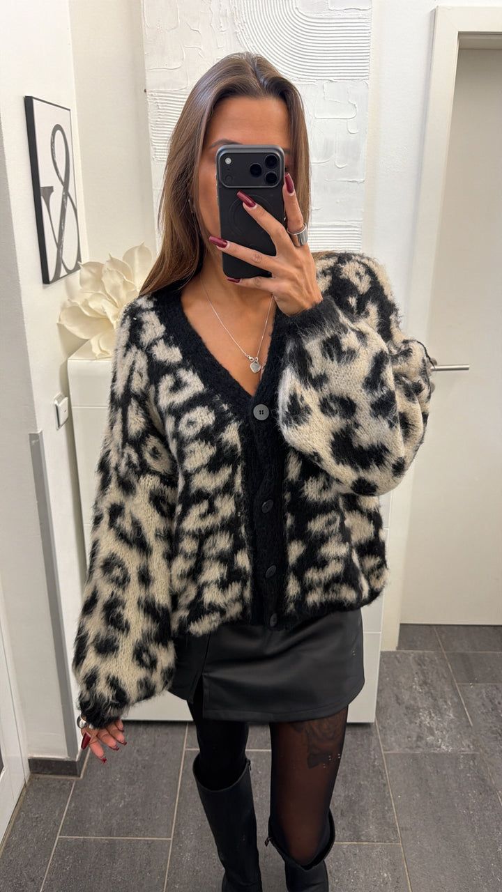 LEO Flauschiger Oversize Cardigan / schwarz - helles beige Art.16551