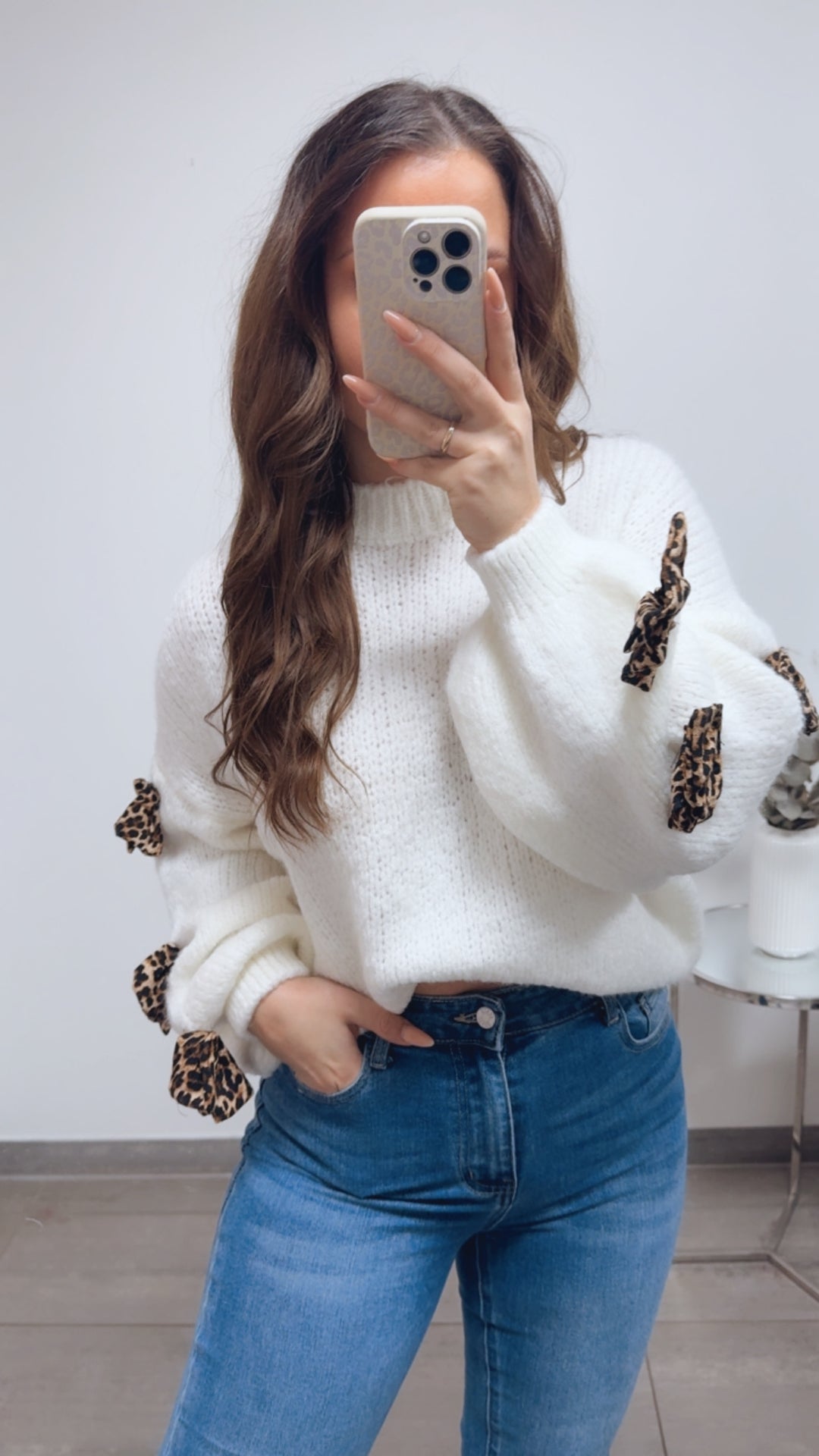 Strick Pullover mit LEO SCHLEIFEN / wollweiss Art. 13869