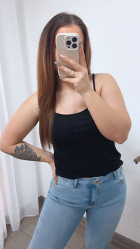 Basic Top mit dünnen Trägern / schwarz Art. 14191