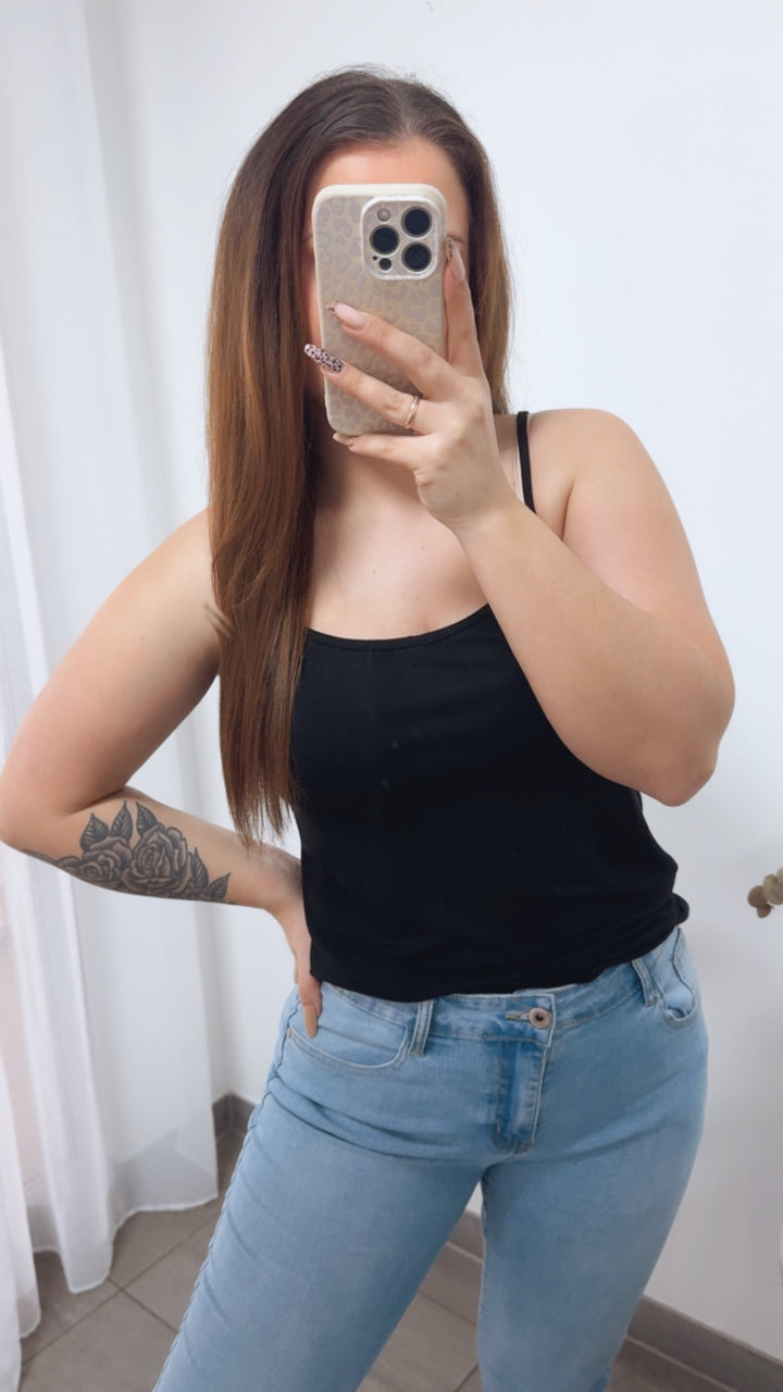 Basic Top mit dünnen Trägern / schwarz Art. 14191