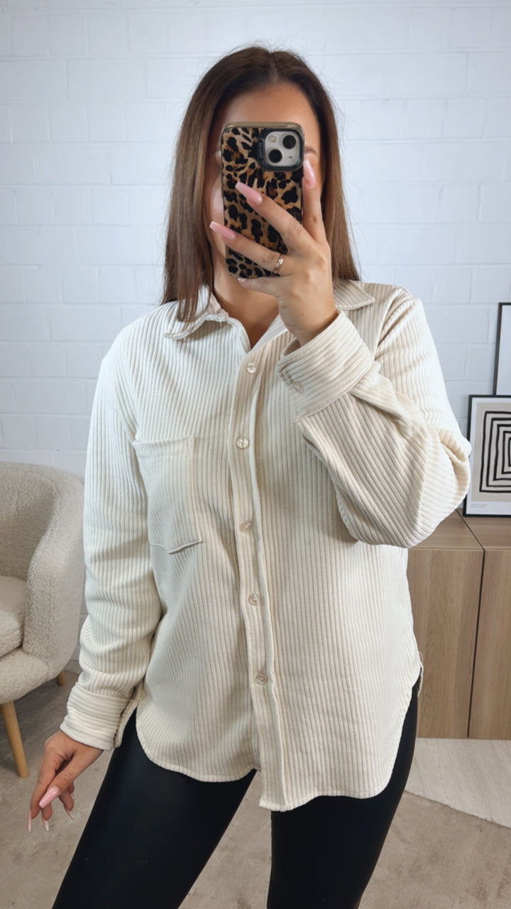 Bluse im Cord Look mit Brusttasche / creme Art. 12482