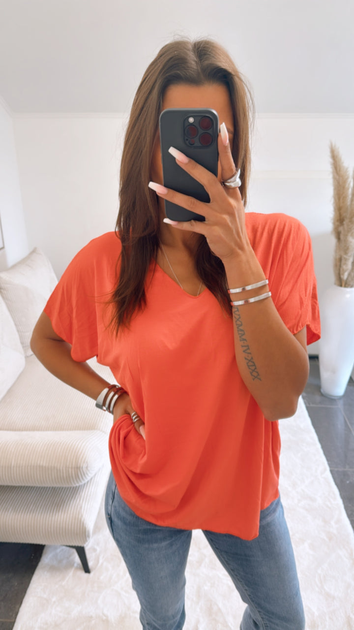 T-shirt Oberteil mit V-Ausschnitt / coral Art. 8936