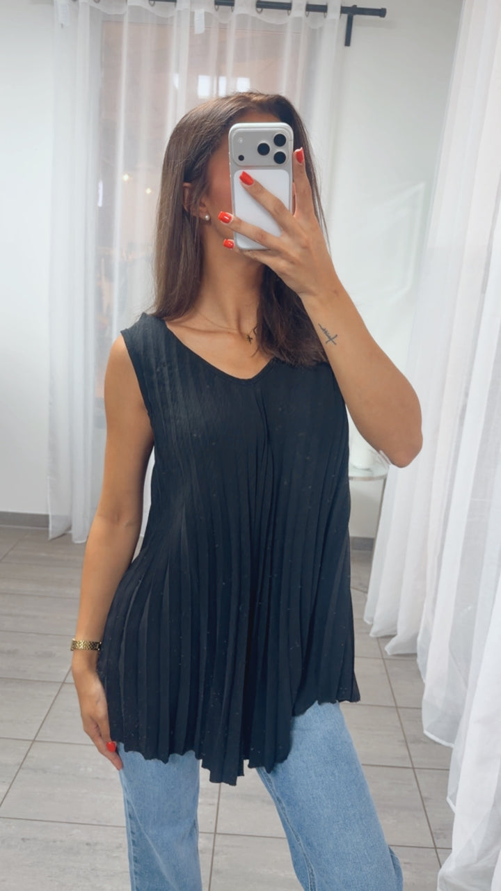 Oversize Plissee Top, V-Ausschnitt / schwarz Art. 15939